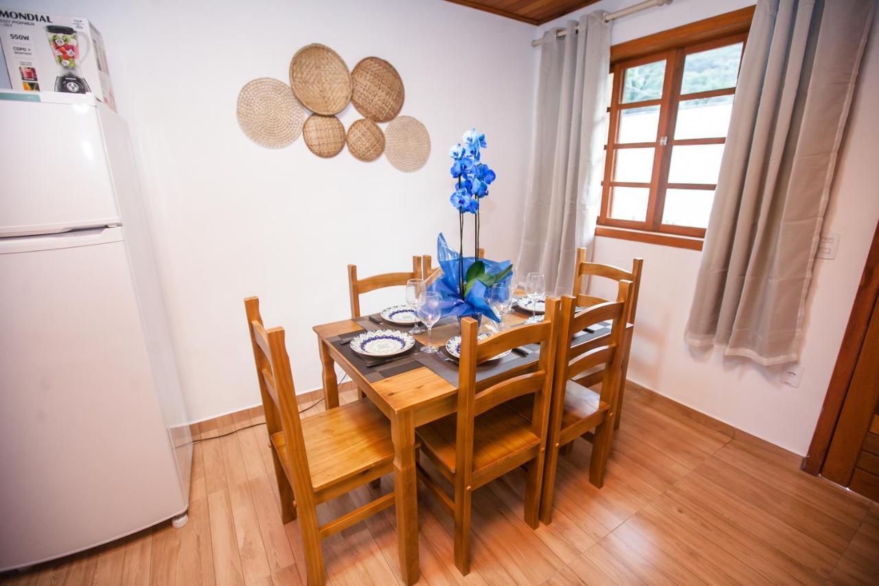 Estaleiro Com Charme - Ar, Churras E Pet Friendly Balneário Camboriú 外观 照片