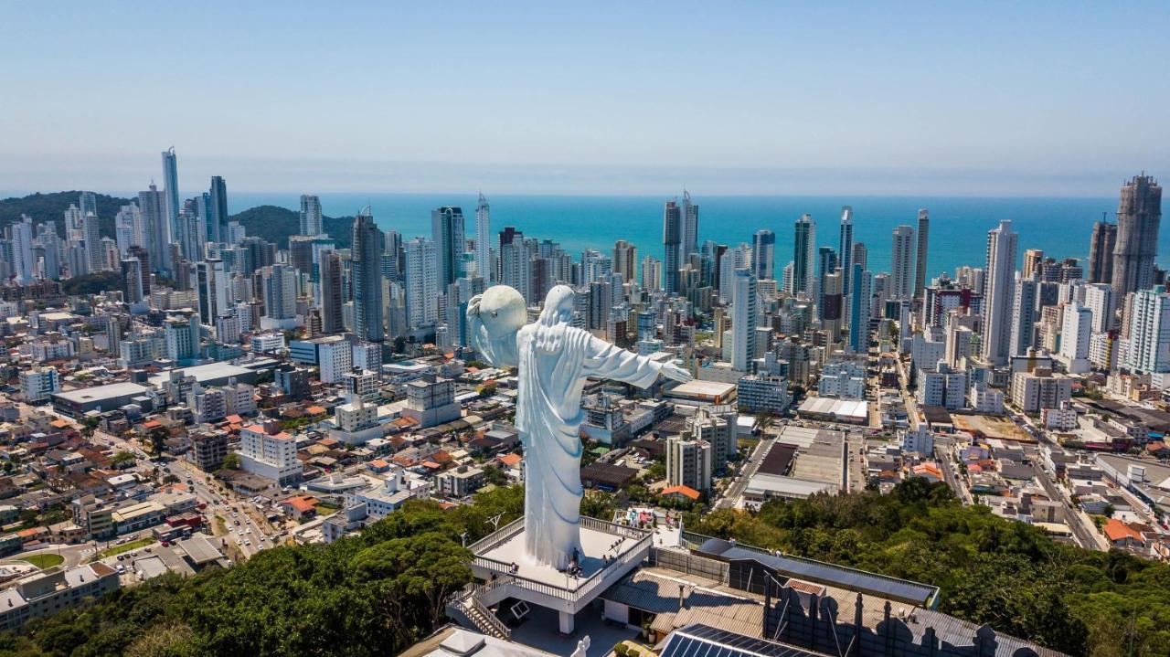 Estaleiro Com Charme - Ar, Churras E Pet Friendly Balneário Camboriú 外观 照片