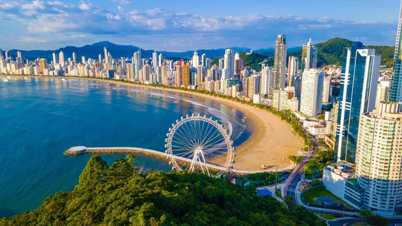 Estaleiro Com Charme - Ar, Churras E Pet Friendly Balneário Camboriú 外观 照片